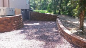 retaining wall driveway to base